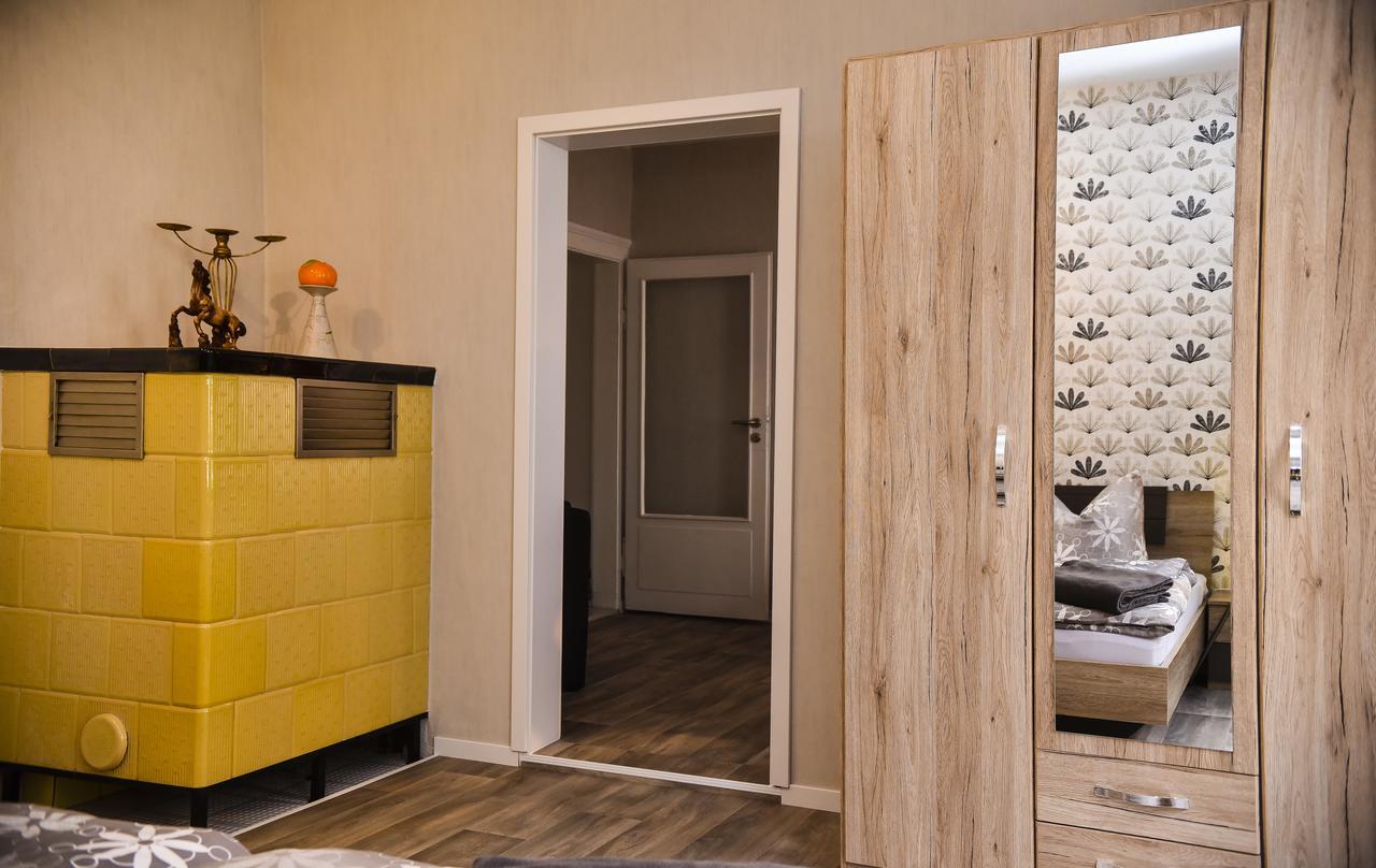 Ferienwohnung Schwarz & Weiss Eisenach Kültér fotó